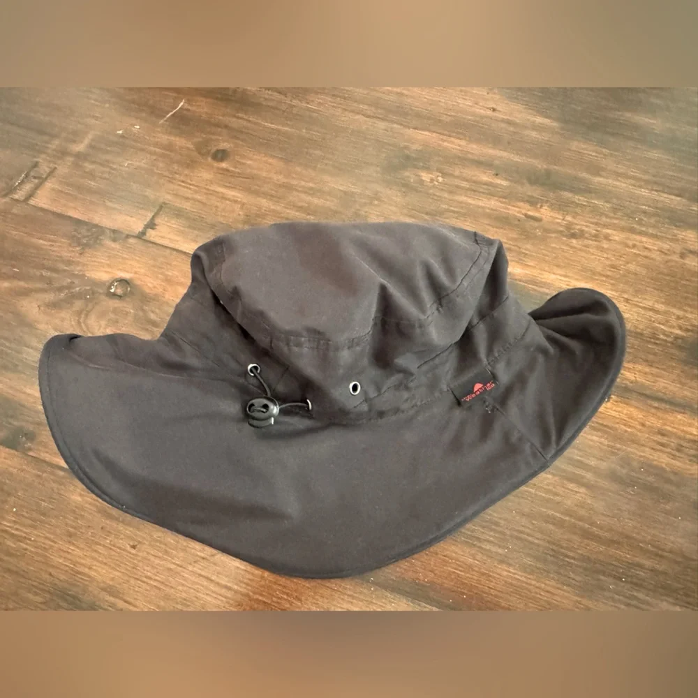 The Weather Company Golf- Waterproof Hat black